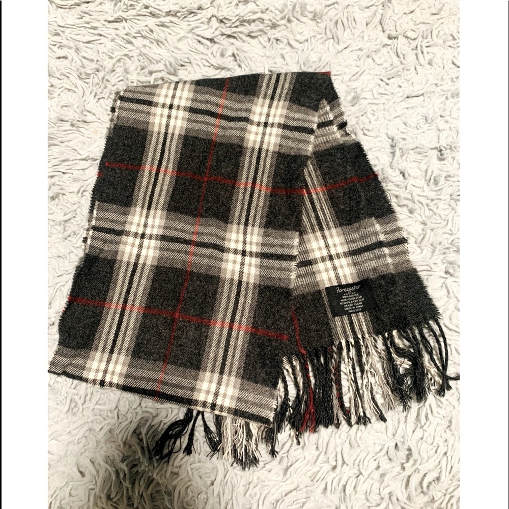 EUC Plaid 100% Acrylic Fringe Scarf